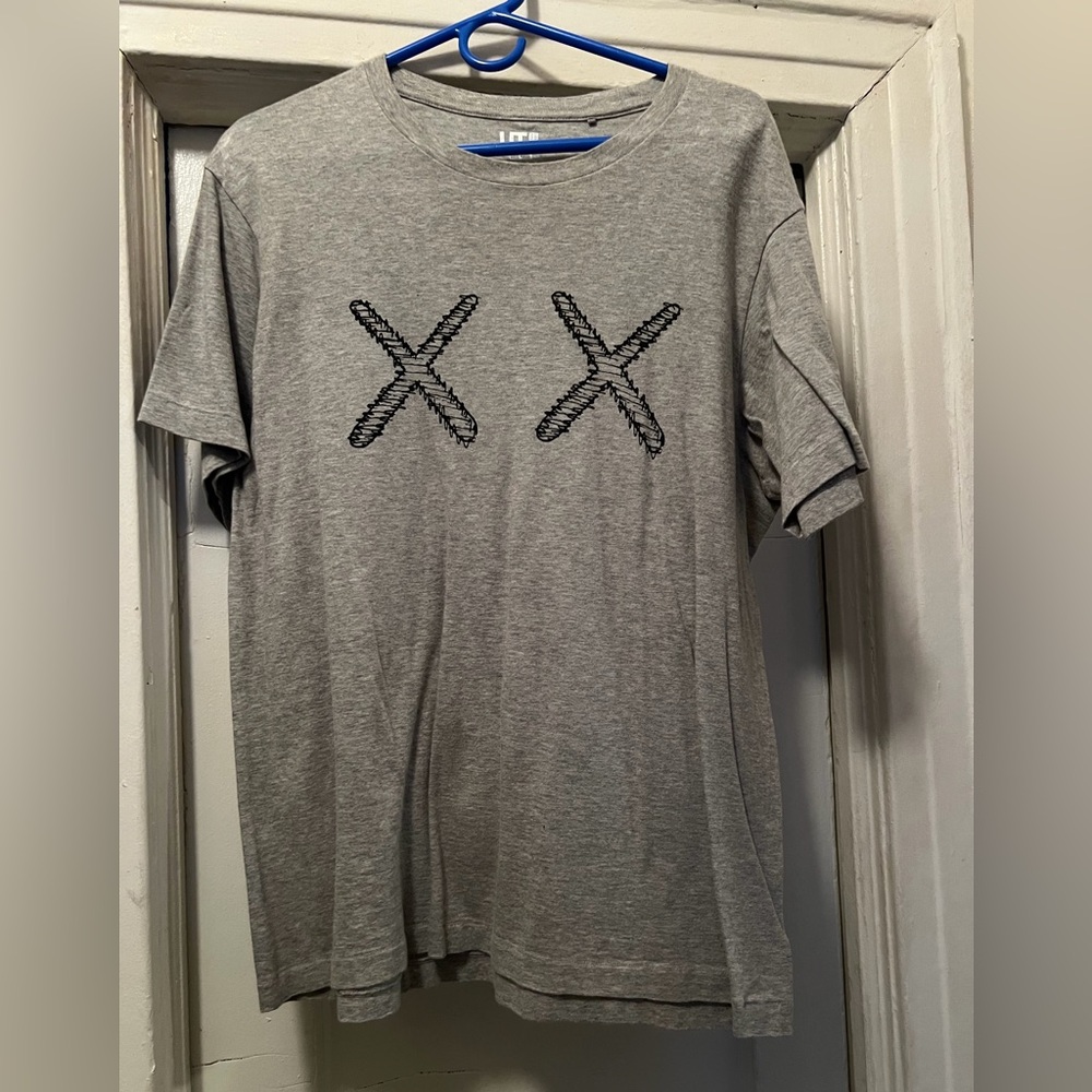 Kaws x Uniqlo Tee